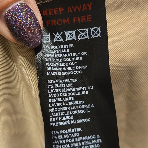 141. New Urban Outfitters Brown Velvet floral print Molly Romper Size Large - Picture 7 of 7